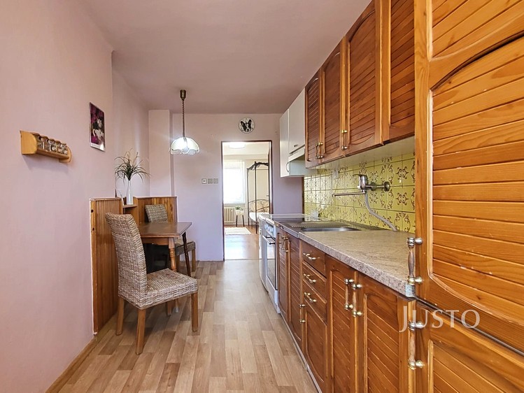Prodej rodinného domu 231 m², pozemek 335 m² - foto 5