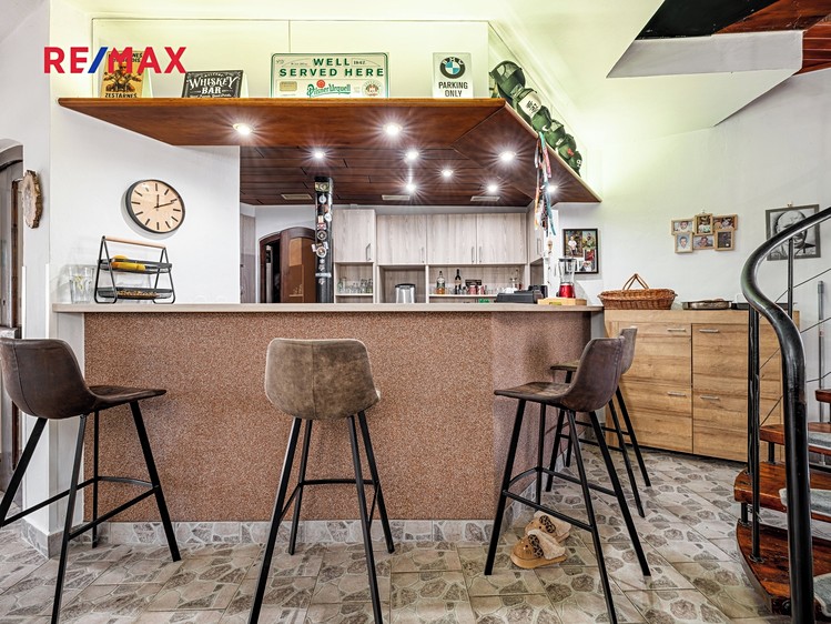 Prodej chalupy 392 m², pozemek 934 m² - foto 2
