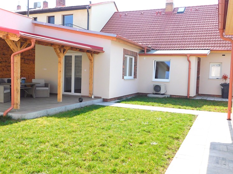Prodej rodinného domu 130 m², pozemek 358 m² - foto 1