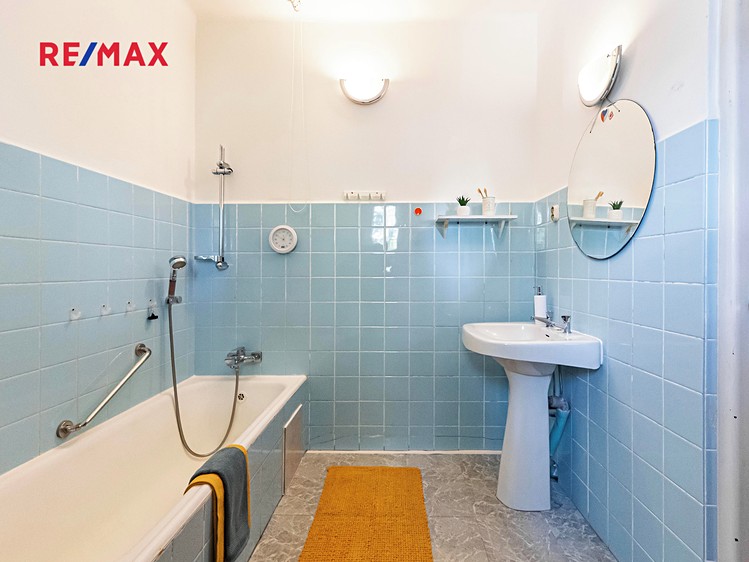 Prodej  rodinného domu 262 m², pozemek 943 m² - foto 8