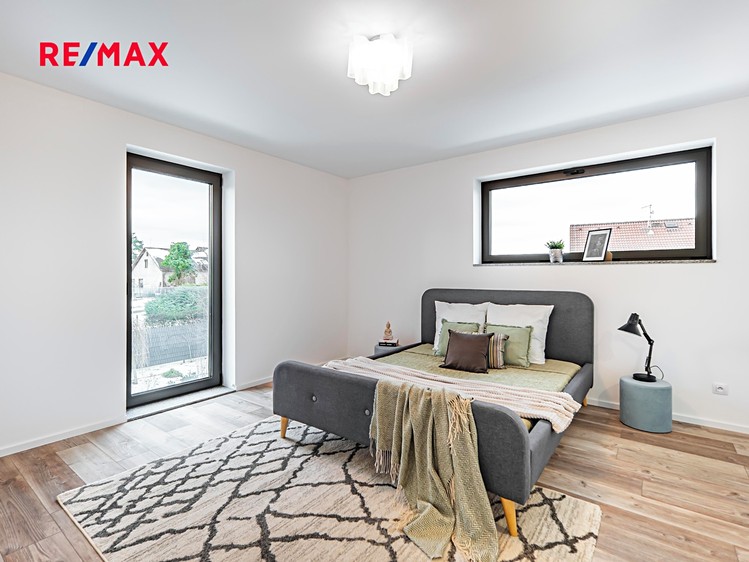 Prodej rodinného domu 181 m², pozemek 678 m² - foto 5