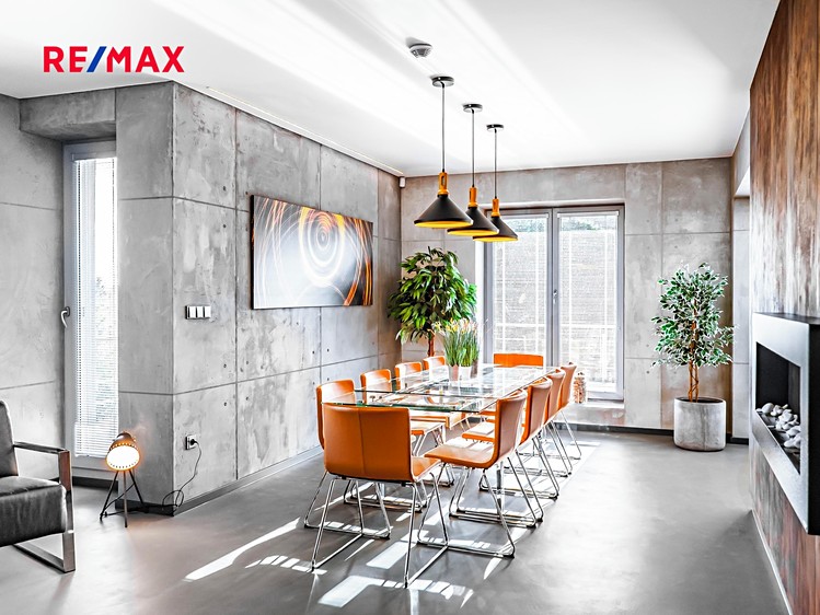 Prodej rodinného domu 379 m², pozemek 1 897 m² - foto 3