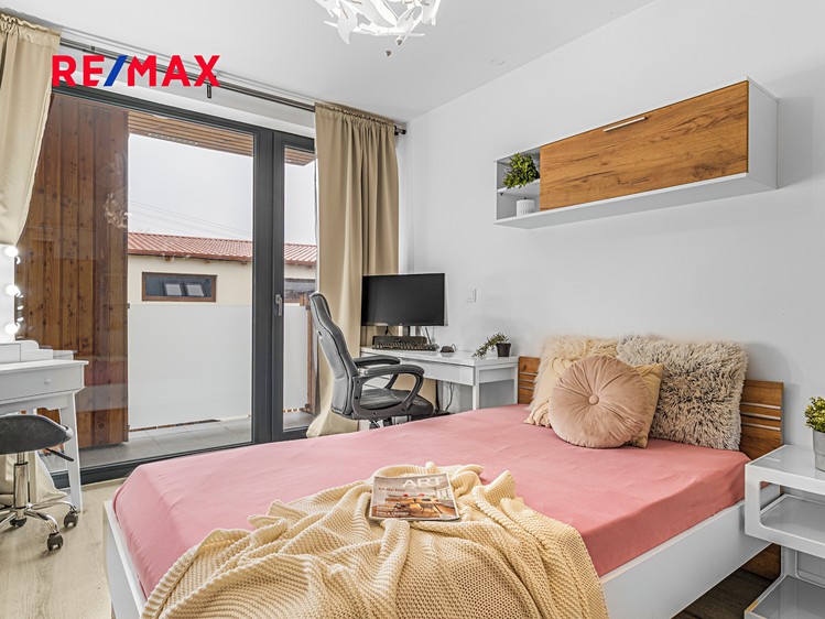 Prodej rodinného domu 179 m², pozemek 230 m² - foto 5