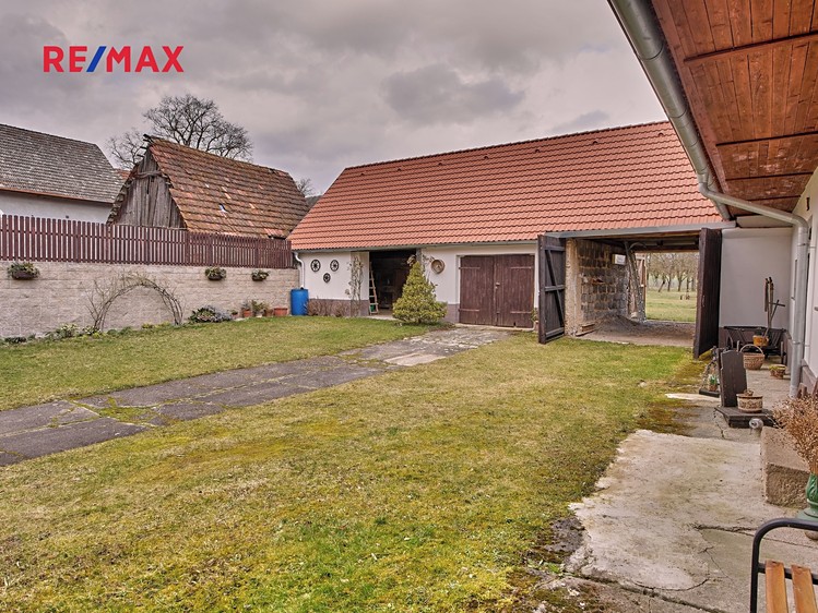 Prodej rodinného domu 160 m², pozemek 698 m² - foto 5
