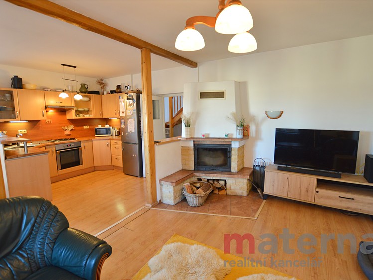 Prodej  rodinného domu 260 m², pozemek 2 385 m² - foto 4