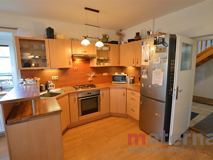 Prodej  rodinného domu 260 m², pozemek 2 385 m² - foto 6