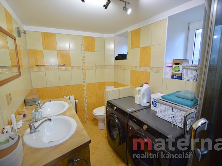 Prodej  rodinného domu 260 m², pozemek 2 385 m² - foto 8