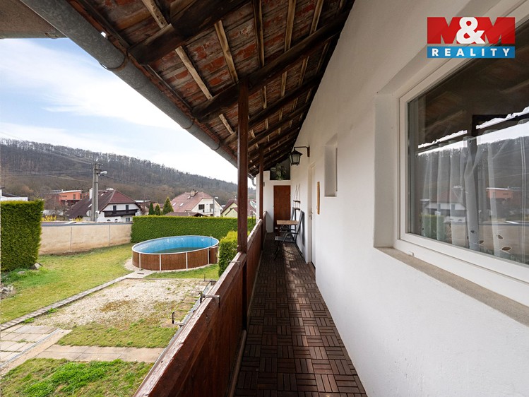 Prodej rodinného domu 320 m², pozemek 704 m² - foto 2
