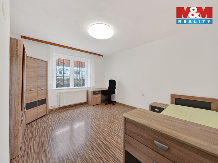 Prodej rodinného domu 320 m², pozemek 704 m² - foto 4