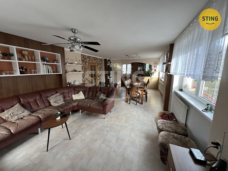 Prodej  rodinného domu 241 m², pozemek 4 037 m² - foto 8