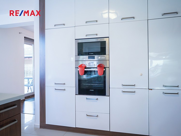 Prodej rodinného domu 129 m², pozemek 654 m² - foto 4