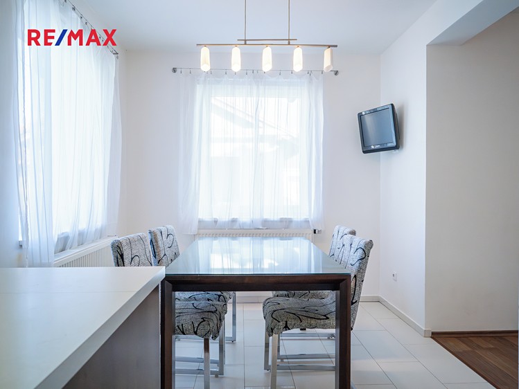 Prodej rodinného domu 129 m², pozemek 654 m² - foto 5