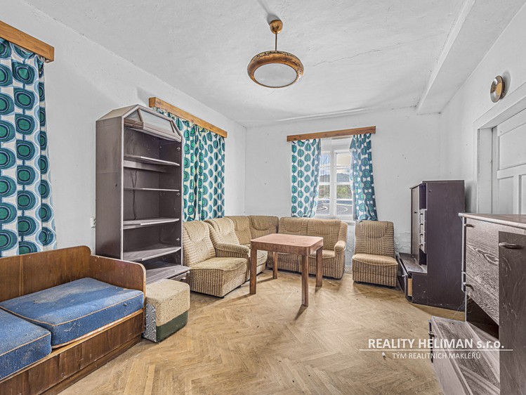 Prodej  vícegeneračního domu 569 m², pozemek 1 864 m² - foto 3