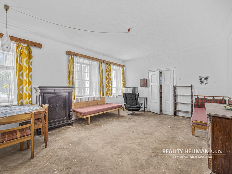Prodej  vícegeneračního domu 569 m², pozemek 1 864 m² - foto 5