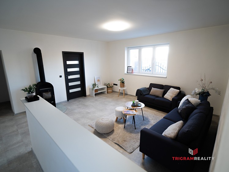 Prodej rodinného domu 117 m², pozemek 1 554 m² - foto 2
