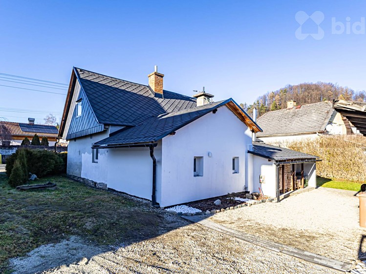 Prodej  rodinného domu 186 m², pozemek 872 m² - foto 3