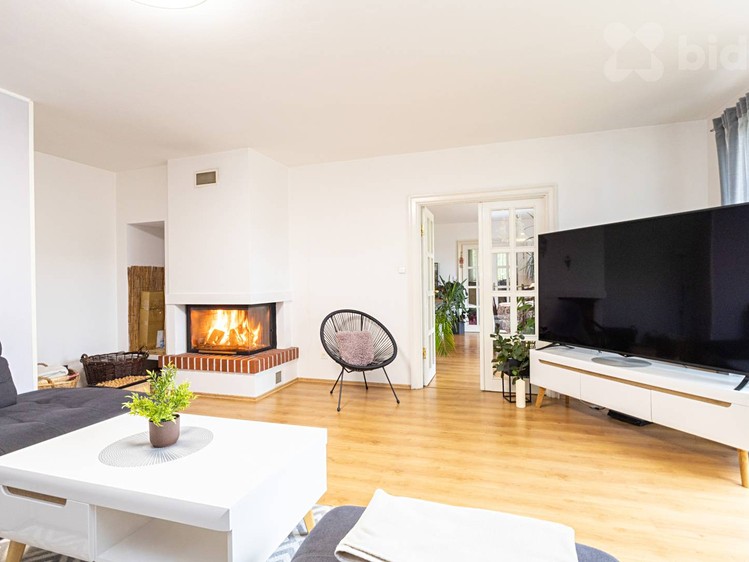Prodej rodinného domu 170 m², pozemek 403 m² - foto 2