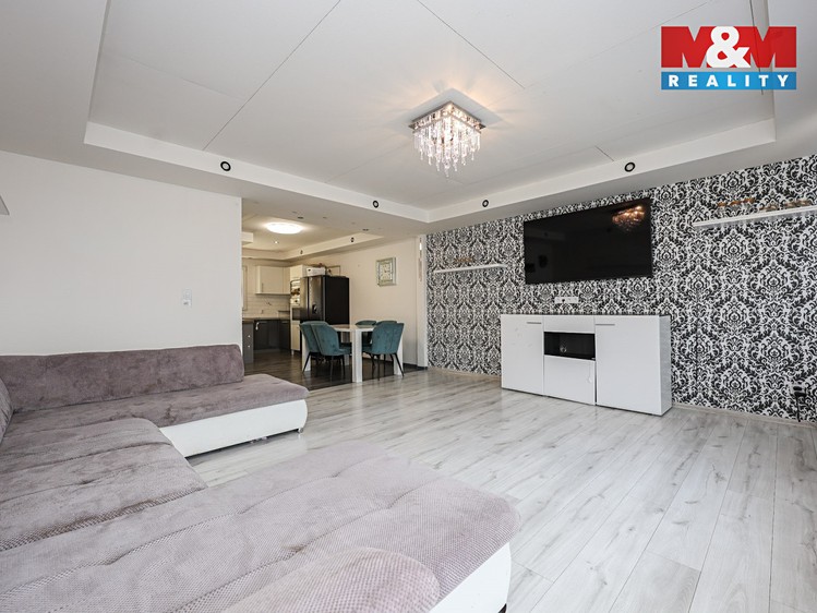 Prodej  rodinného domu 165 m², pozemek 1 326 m² - foto 3