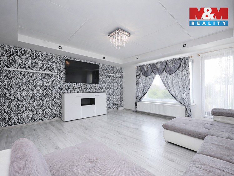 Prodej  rodinného domu 165 m², pozemek 1 326 m² - foto 5