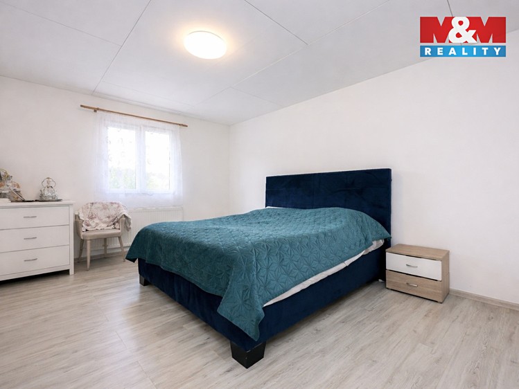 Prodej  rodinného domu 165 m², pozemek 1 326 m² - foto 6