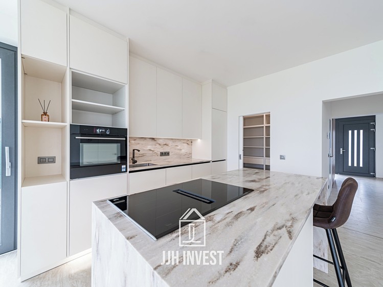 Prodej rodinného domu 190 m², pozemek 824 m² - foto 5