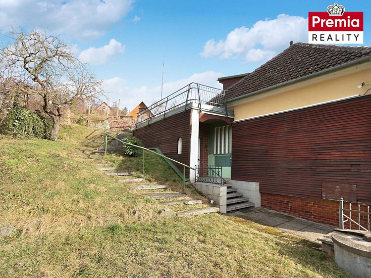 Prodej rodinného domu 210 m², pozemek 1 378 m² - foto 7