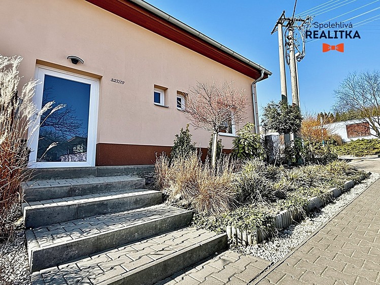 Prodej rodinného domu 88 m², pozemek 229 m² - foto 1