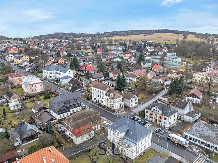 Prodej rodinného domu 197 m², pozemek 114 m² - foto 4