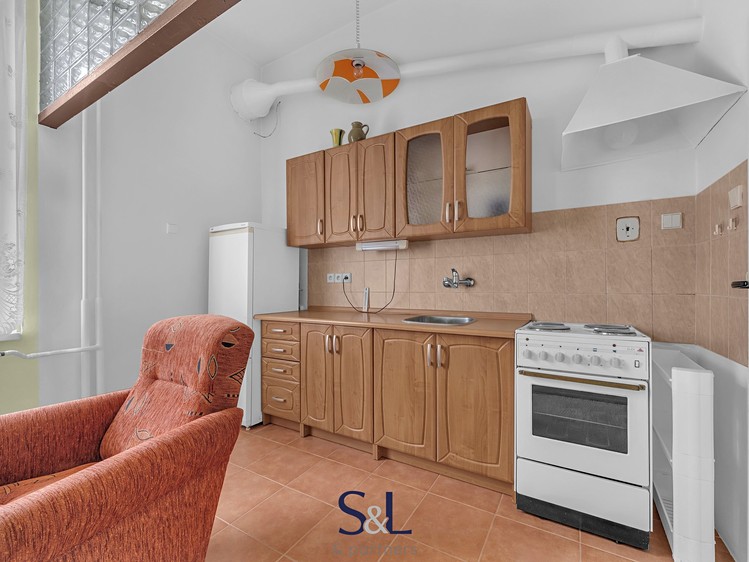 Prodej rodinného domu 197 m², pozemek 114 m² - foto 6