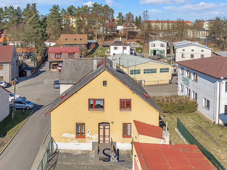 Prodej rodinného domu 176 m², pozemek 721 m² - foto 4