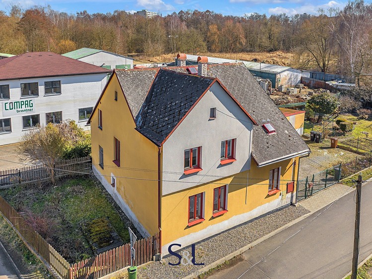 Prodej rodinného domu 176 m², pozemek 721 m² - foto 1