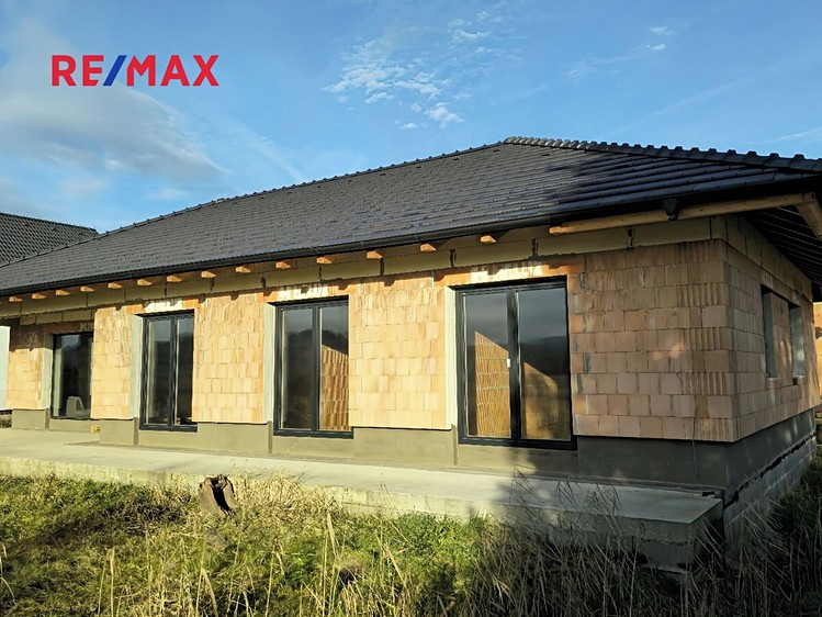 Prodej rodinného domu 139 m², pozemek 1 282 m² - foto 7