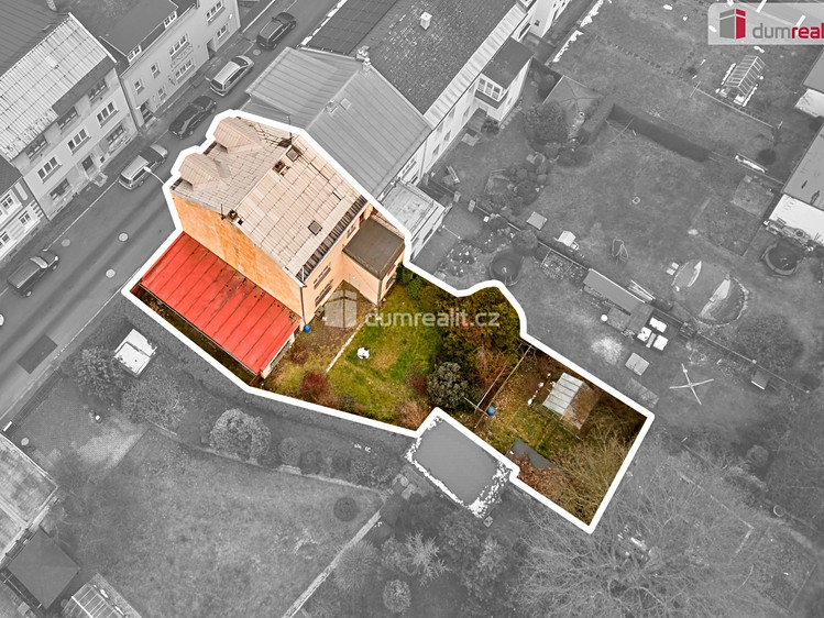 Prodej rodinného domu 270 m², pozemek 398 m² - foto 6
