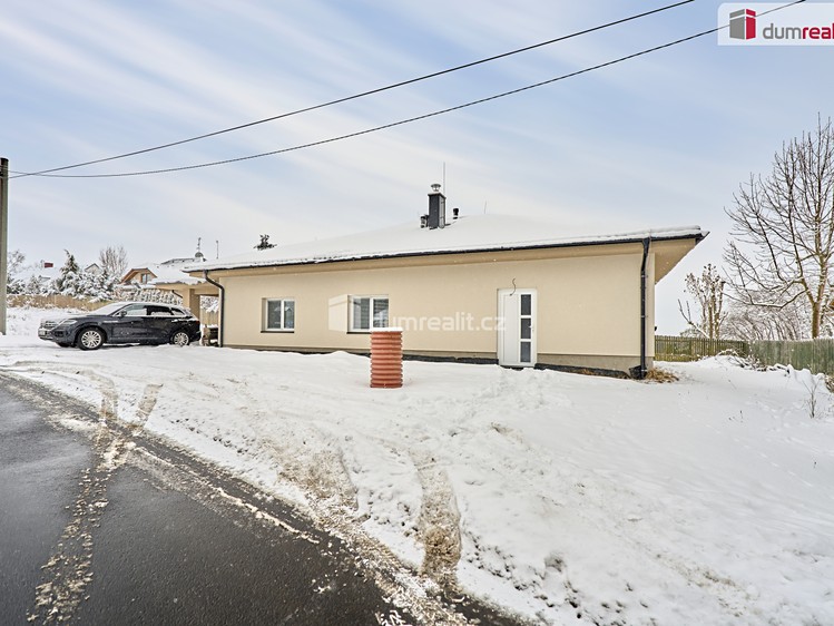 Prodej rodinného domu 189 m², pozemek 1 018 m² - foto 3