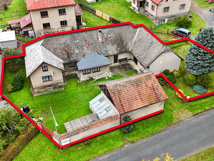 Prodej rodinného domu 140 m², pozemek 435 m² - foto 1