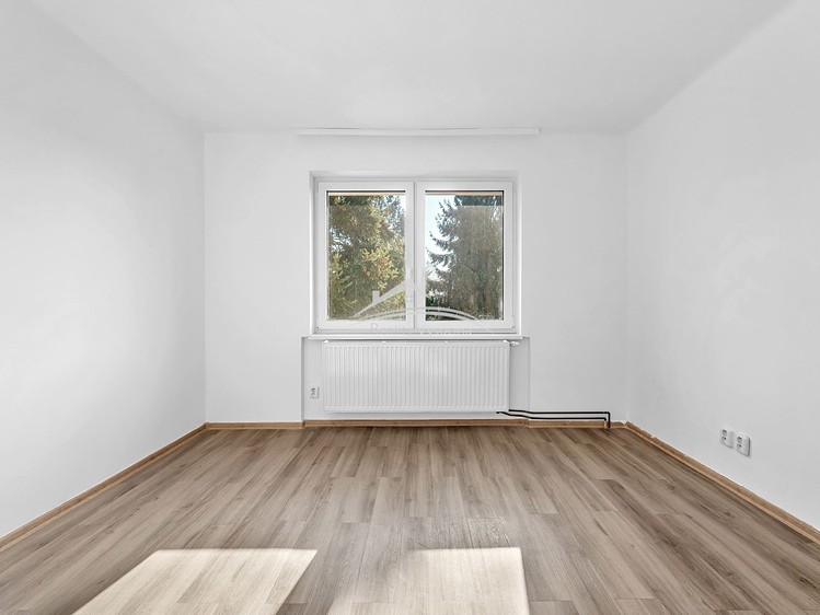 Prodej rodinného domu 340 m², pozemek 876 m² - foto 7
