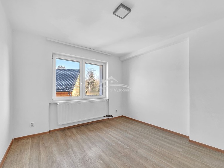 Prodej rodinného domu 340 m², pozemek 876 m² - foto 8