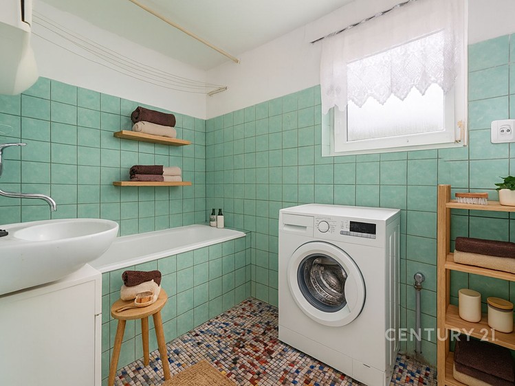 Prodej rodinného domu 125 m², pozemek 1 234 m² - foto 7