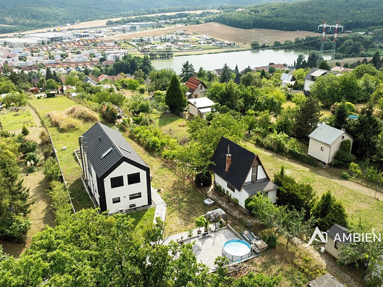 Prodej rodinného domu 135 m², pozemek 2 419 m² - foto 2