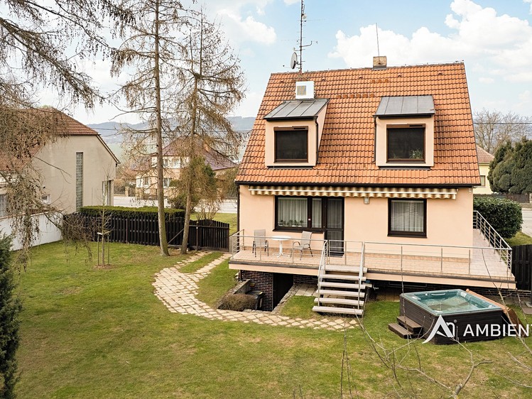 Prodej rodinného domu 160 m², pozemek 3 639 m² - foto 1