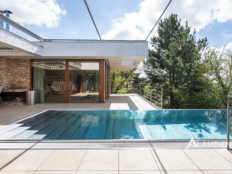 Prodej rodinného domu 388 m², pozemek 2 118 m² - foto 5