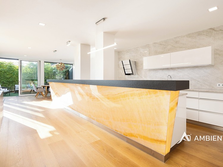 Prodej  rodinného domu 382 m², pozemek 849 m² - foto 7