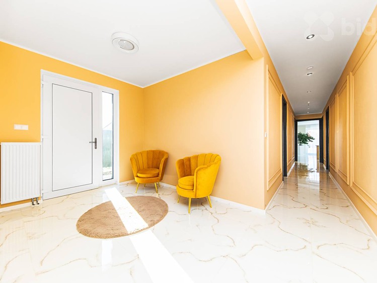 Prodej rodinného domu 168 m², pozemek 747 m² - foto 8