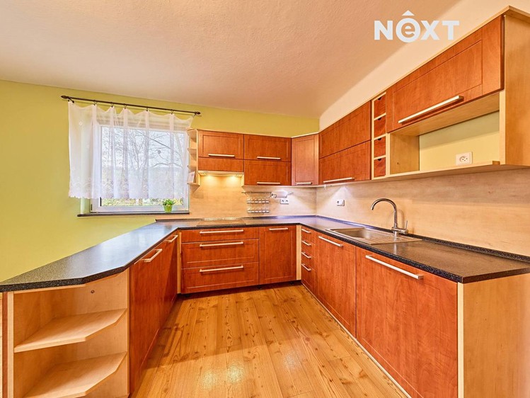 Prodej rodinného domu 128 m², pozemek 737 m² - foto 4