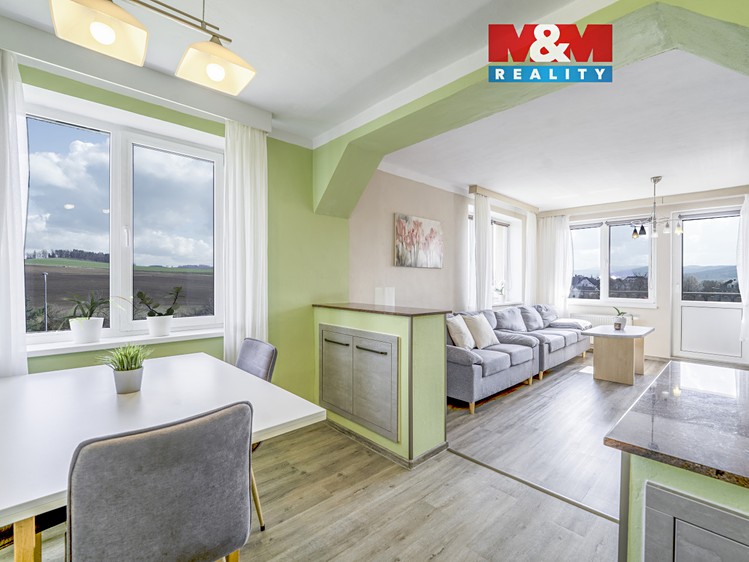 Prodej rodinného domu 185 m², pozemek 845 m² - foto 1