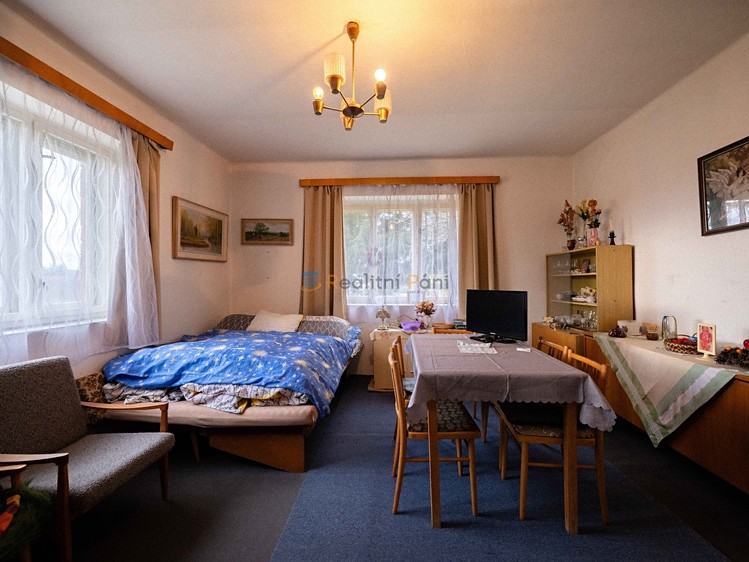 Prodej rodinného domu 90 m², pozemek 3 037 m² - foto 8