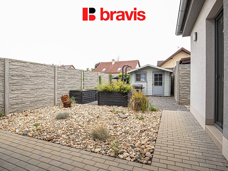 Prodej rodinného domu 100 m², pozemek 293 m² - foto 2