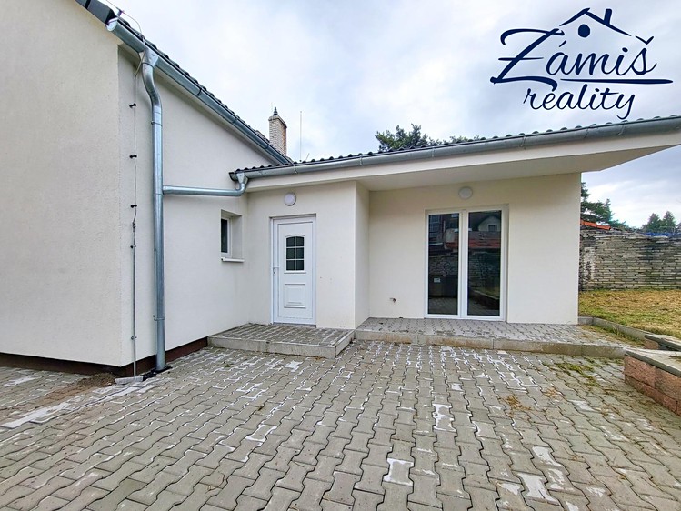Prodej rodinného domu 126 m², pozemek 306 m² - foto 2
