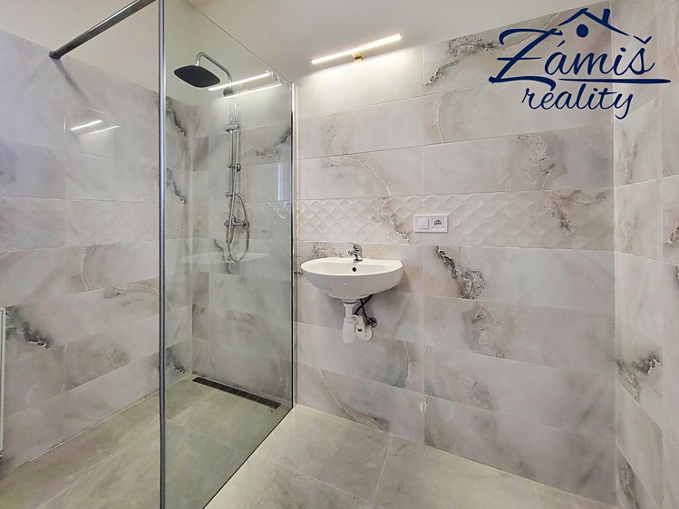 Prodej rodinného domu 126 m², pozemek 306 m² - foto 7