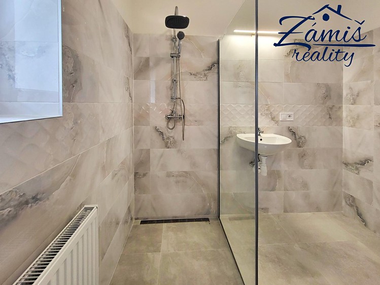 Prodej rodinného domu 126 m², pozemek 306 m² - foto 8
